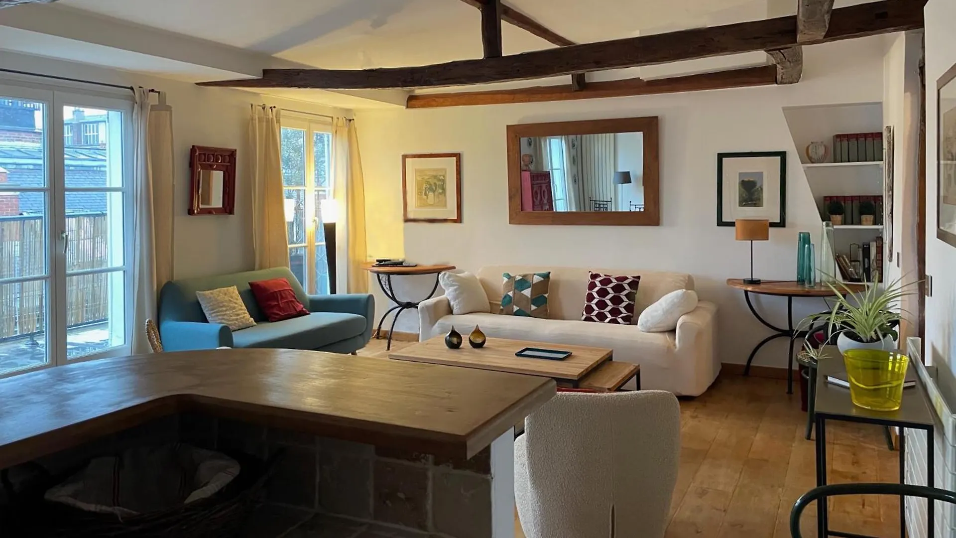 Apartment Suite Du Prince, 70 Sqm Ac Lift Terrace Garage Paris