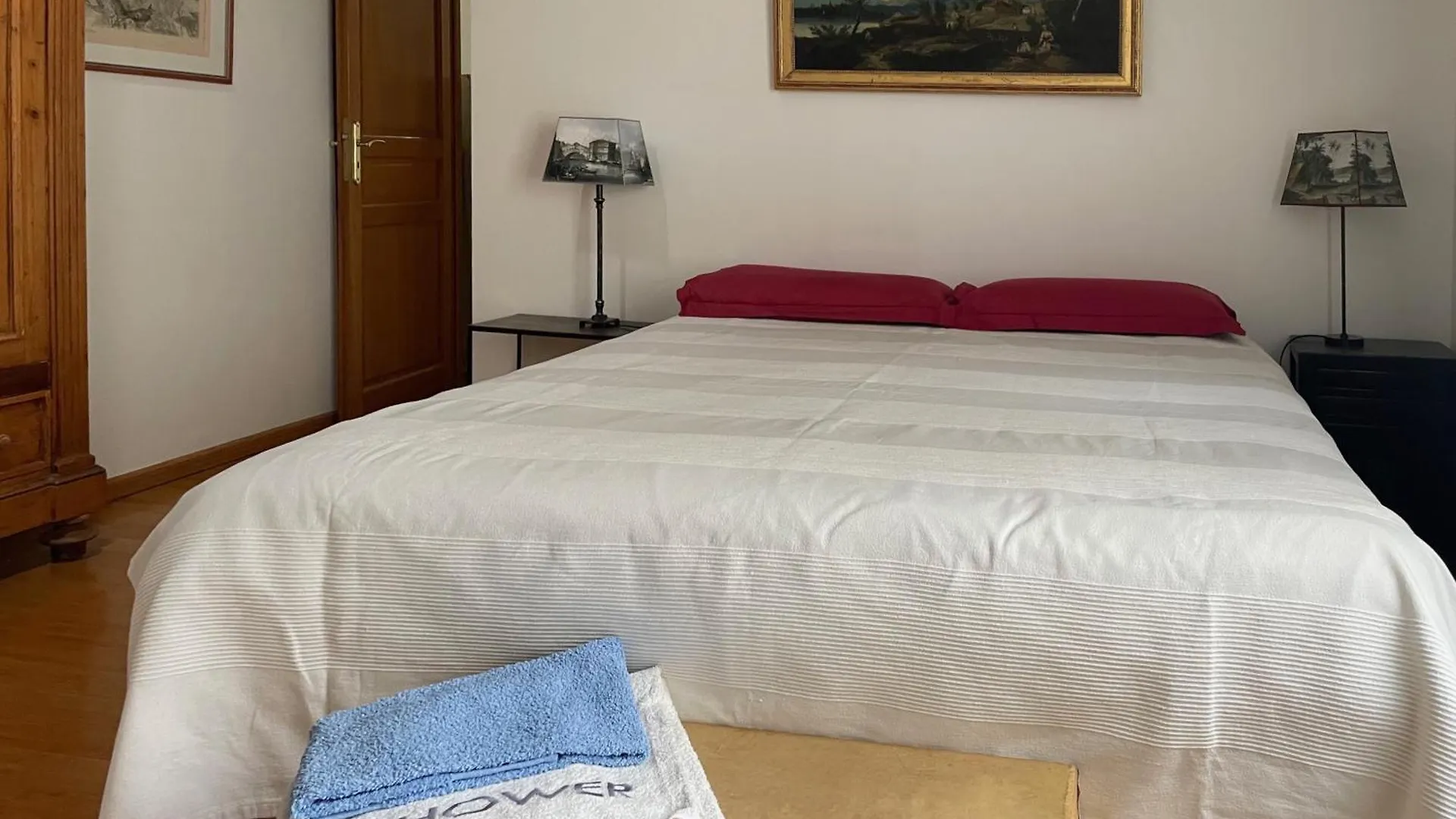 Suite Du Prince, 70 Sqm Ac Lift Terrace Garage Paris France