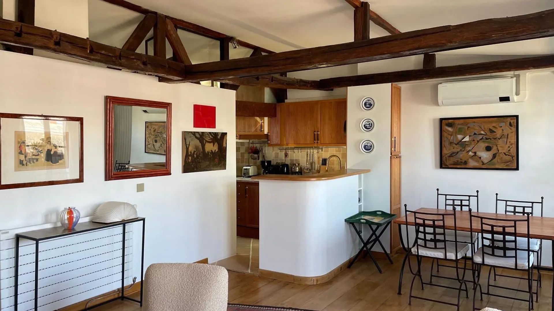 Suite Du Prince, 70 Sqm Ac Lift Terrace Garage París Apartamento