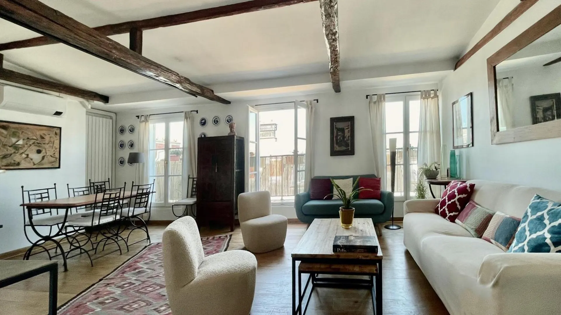 Suite Du Prince, 70 Sqm Ac Lift Terrace Garage París