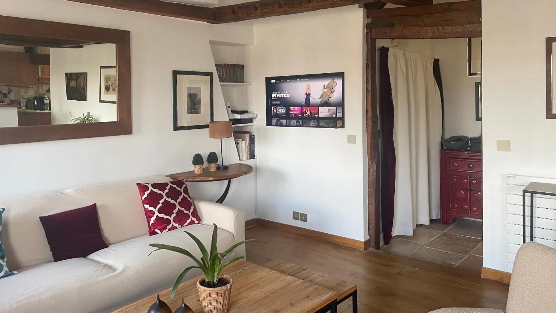 Suite Du Prince, 70 Sqm Ac Lift Terrace Garage Paris France